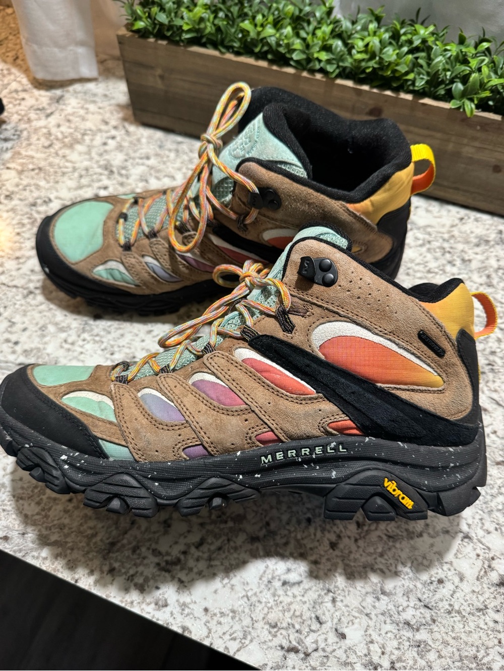 Merrell Women's Moab 3 Mid Waterproof X Unlikely Hiking Boots Wide Width sz 13